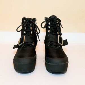 Steve Madden Black Platform Heeled Combat Booties Size 9